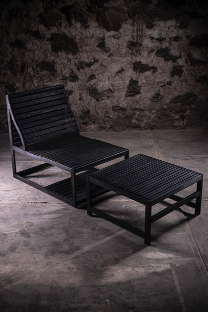 Pino Negro Lounge Chair